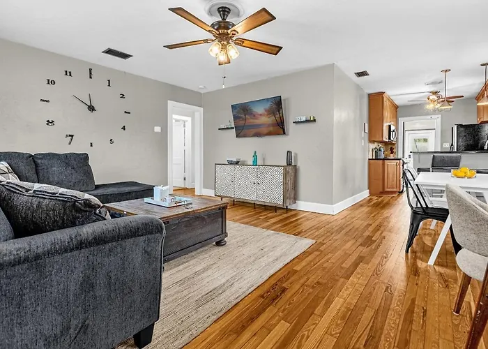Orlando Oasis! Free Laundry & Parking Near Disney!