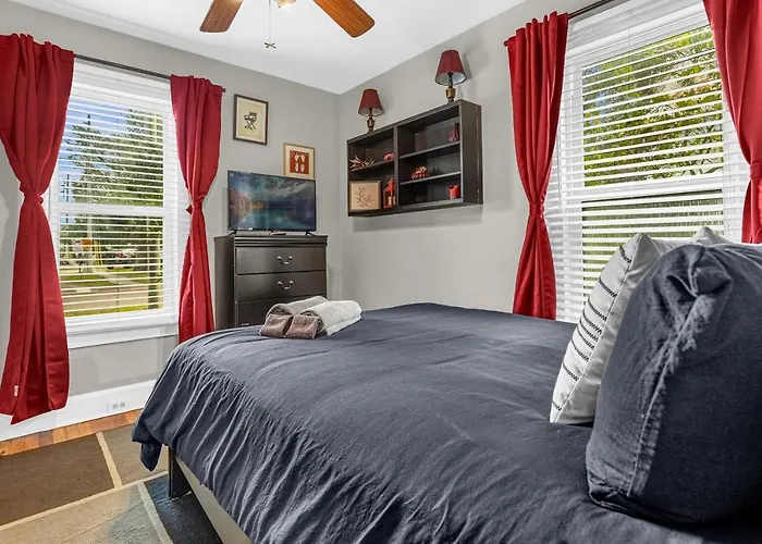 Orlando Oasis! Free Laundry & Parking Near Disney!